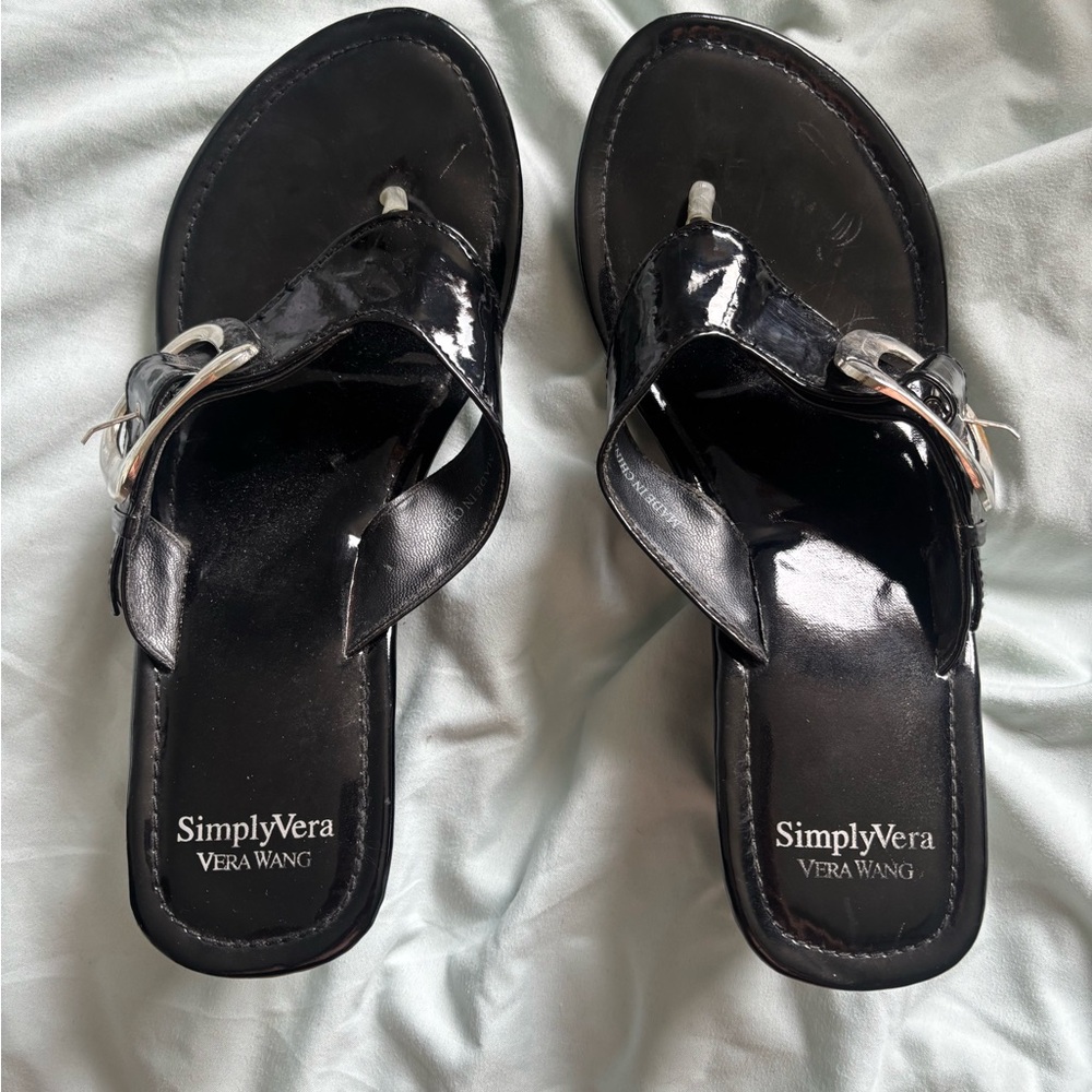 Simply Vera Vera Wang Black Slide Sandals Sleek Design